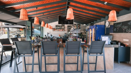 Restaurant &amp; Bar Gallery