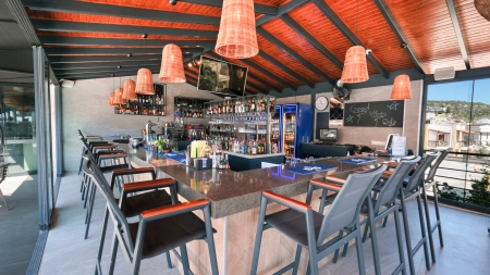 Restaurant &amp; Bar Gallery
